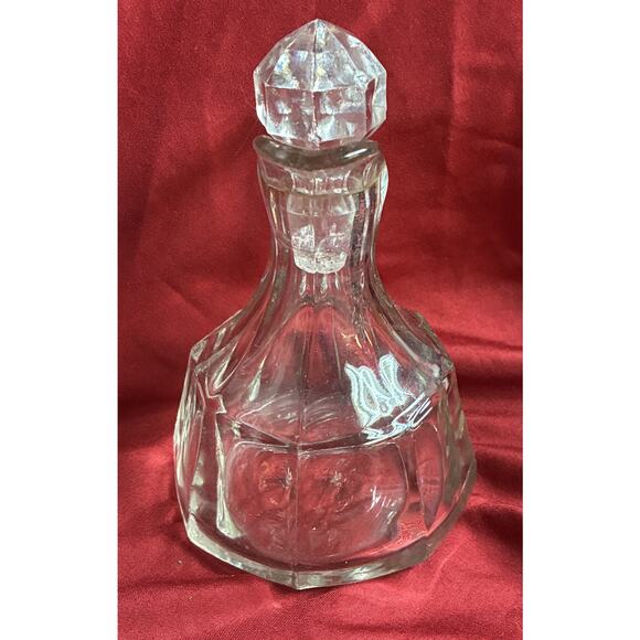 Glassware - Picture 2 of 7